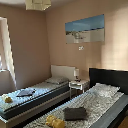 Gellert Apartman شقة *